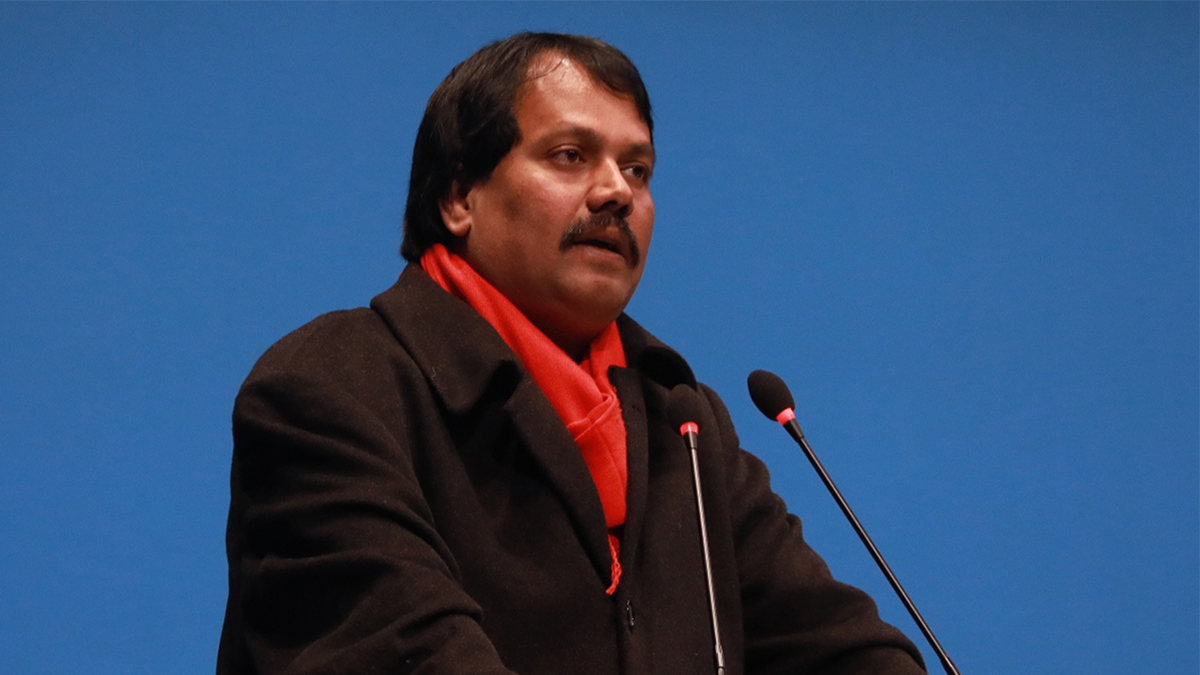 देश टाइटानिक डुबे जसरी डुबिरहेको छ : सिके राउत